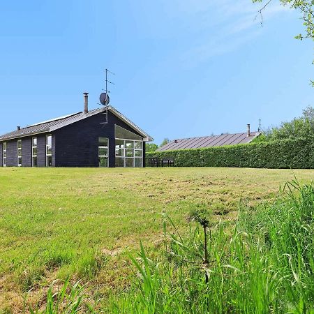 8 Person Holiday Home In Hals Exterior foto