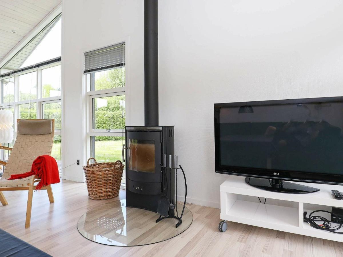 8 Person Holiday Home In Hals Exterior foto