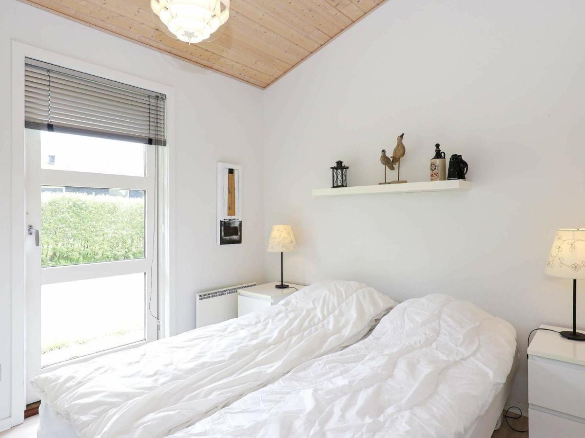8 Person Holiday Home In Hals Exterior foto